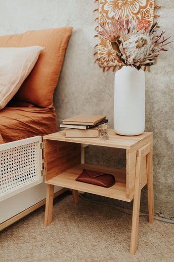 Bedside Table Wood Diy, Wood Bedside Table Diy, Diy End Table Bedroom, Boho Bedroom Side Table, Build Side Table, Diy Boho Nightstand Bedside Tables, Diy Boho Wood Decor, Diy Cane Nightstand, Boho Furniture Diy