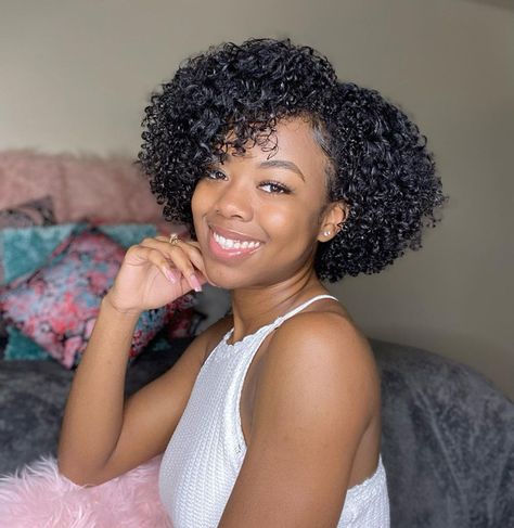 neck length black hair Curly Neck Length Hair, Neck Length Natural Hairstyles, Natural Hair Bob Curly, Tapered Haircut Medium Length, Curly Cut 4c Hair, Medium Length 4b Hair, Curly Cut Medium Length, Natural Hair Shapes Haircuts, Short Curly Fro Black Women