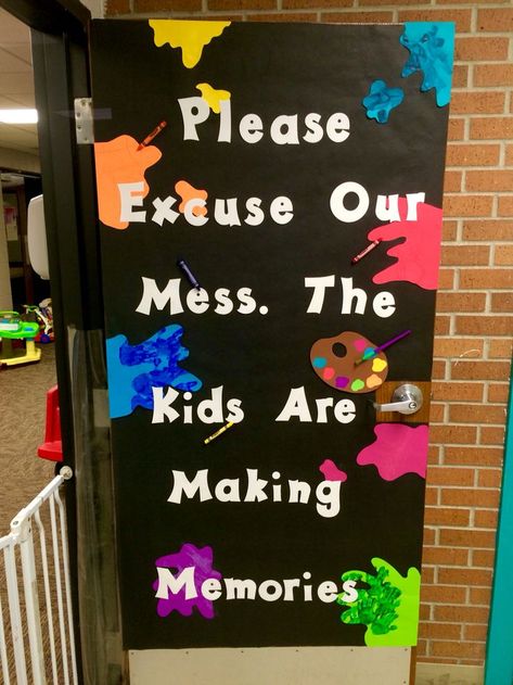 Class Room Door, Room Door Ideas, Classroom Door Ideas, Teacher Door Decorations, Classroom Door Displays, Classe D'art, Daycare Decor, Eyfs Classroom, Infant Classroom