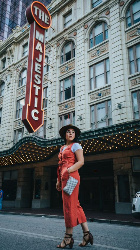 The Majestic Theatre in downtown Dallas makes a nice backdrop! Senior Picture Ideas Theatre Performing Arts, Old Downtown Photoshoot, Outside City Photoshoot Ideas, Birthday Photoshoot Downtown, Downtown City Photoshoot, Downtown Photoshoot Poses, Downtown Birthday Photoshoot, Downtown Dallas Photoshoot, Downtown City Senior Picture Ideas