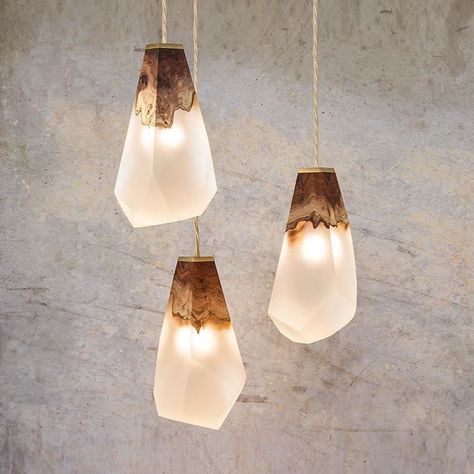 db - design bunker pe Instagram: „Elm Burr & resin pendants by @ilukalondon 👉 @designbunker for more of what you love! #lighting #lightingdesign #lightingdesigner #design…” Resin Pendants, Interior Design Advice, Light Works, Ceiling Rose, Feature Light, Resin Pendant, Pendant Chandelier, Ceiling Pendant, Pendant Lights