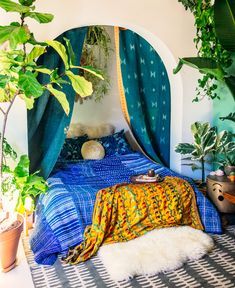 Arabian Bedroom, Fur Pillows, Soft Rugs, Justina Blakeney, Cozy Boho, Simple Room, Bohemian Lifestyle, Cozy Space, Boho Bedroom