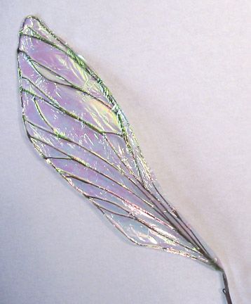 magic Winx Core, Fairy Wings Aesthetic, Iridescent Fairy Wings, Purple Fairy Wings, Fairies Aesthetic, Pixie Aesthetic, Iridescent Fairy, Style Quizzes, Pixie Hollow