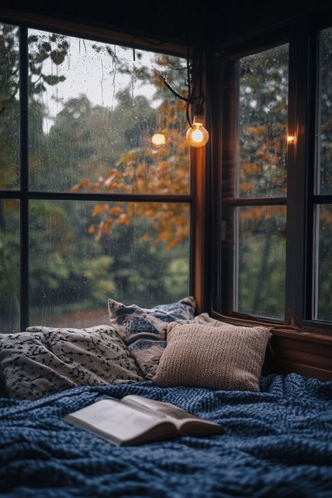 Cozy Dark Bedroom Aesthetic, Cozy Dark Bedroom, Room Aesthetic Dark, Aesthetic Rainy Day, Dark Bedroom Aesthetic, Dark And Moody Bedroom, Cozy Rainy Day, Rainy Day Aesthetic, Moody Bedroom