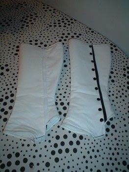 Boot Gaiters Diy, Diy Spats, Steampunk Spats, Moxxi Cosplay, How To Make Boots, Pirate Boots, Make Up Halloween, Halloween Makeup Pretty, Steampunk Cosplay