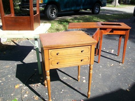 vintage sewing cabinets Sewing Cabinet Redo, Table Remodel, Sewing Cabinet Makeover, Old Sewing Cabinet, Old Sewing Machine Table, Old Sewing Tables, Sewing Table Repurpose, Vintage Sewing Table, Antique Mirror Diy