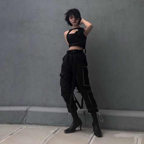 L.GHT RES.ST Cyberpunk Fashion Women, Cyberpunk Outfit, Mode Cyberpunk, Moda Grunge, Techwear Outfits, Techwear Fashion, Moda Cyberpunk, Cyberpunk Fashion, Futuristic Fashion