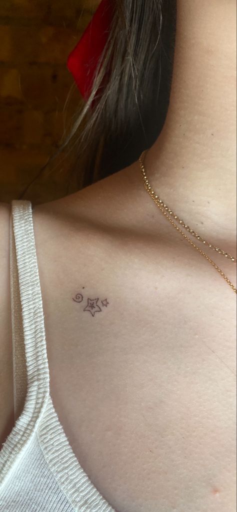 Line Art Star Tattoo, Celestial Stick And Poke, Star Tattoos Dainty, Small Swirl Tattoo, Collarbone Tattoo Delicate, Hand And Poke Tattoo, Tattoo Stick And Poke Ideas, Swirl Stick And Poke, Small Galaxy Tattoo Simple