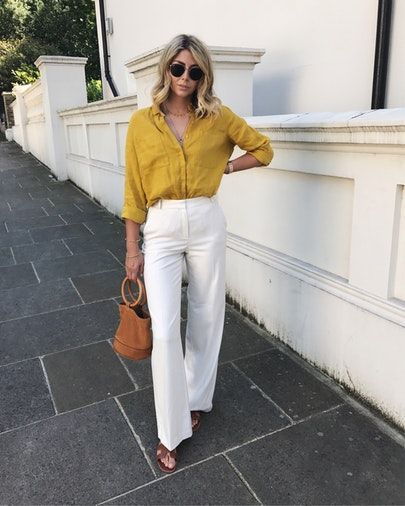 Brown Slides, Mustard Blouse, White Trousers, Yellow Shirt, Spring Look, Work At Home, Spring Shirts, Business Dresses, Work Wardrobe