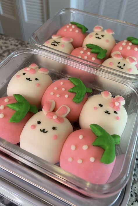 Easter bunny food ideas Steamed Buns Aesthetic, Cute Steamed Buns Recipe, Sweet Buns Recipe Desserts, Steamed Buns Cute, Cute Bread Buns, Moochie Recipe, Postres Cute, Cute Steamed Buns, Kawaii Food Recipe