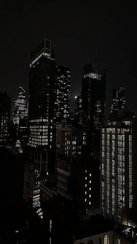 Dark Landscape, City Background, Dark City, Brown Hairstyles, Black And White Wallpaper, City Wallpaper, Phone Wallpaper Images, Black And White Aesthetic, Black Aesthetic Wallpaper