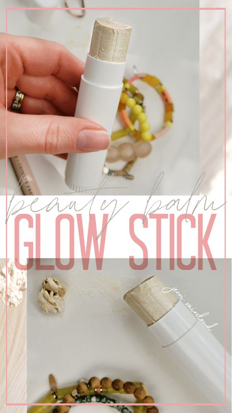 Diy Blush Stick, Diy Face Balm, Diy Liquid Highlighter, Diy Natural Makeup Recipes, Diy Lotion Stick, Homemade Highlighter, Homemade Glow Sticks, Diy Highlighter Makeup, Diy Highlighter