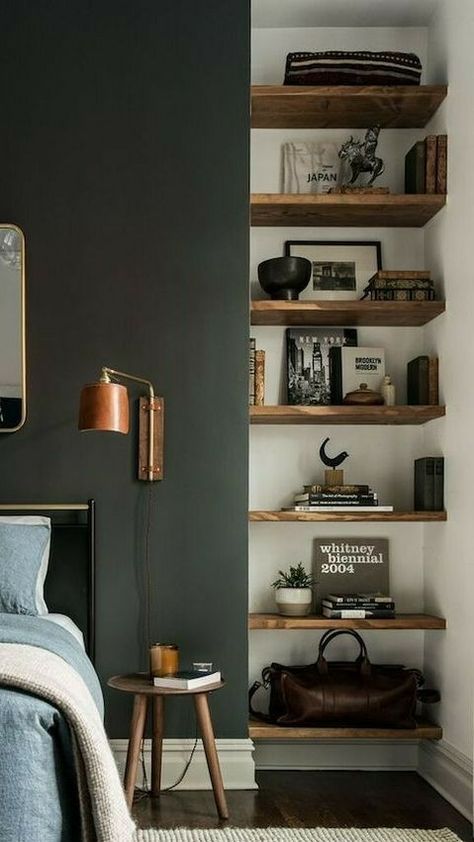 Fit Floating shelves into nooks & small alcoves. Floating Shelves Storage, Alcove Shelves, Små Rum Lidt Plads, Alcove Shelving, Shelves Storage Ideas, Floating Shelves Bedroom, Shelf Decor Bedroom, Black Floating Shelves, Floating Shelves Kitchen