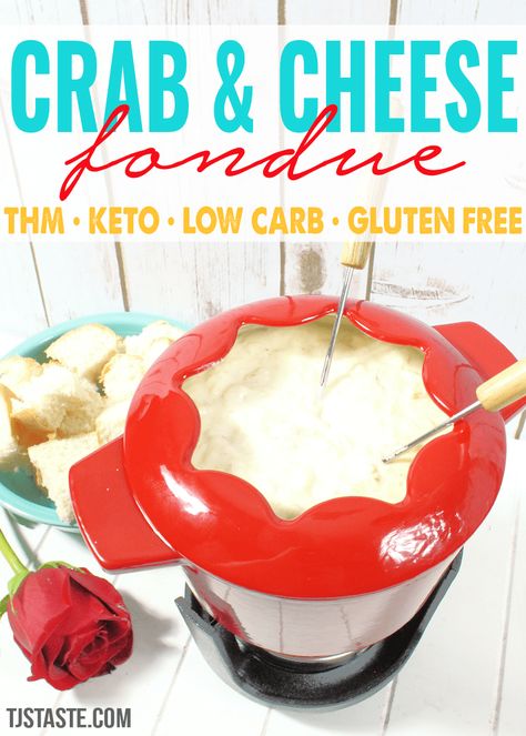 Cheese Fondue Dippers, Easy Fondue Recipes, Fondue Recipes Meat, Best Cheese Fondue, Easy Cheese Fondue, Melting Pot Recipes, Fondue Dippers, Cheese Fondue Recipe, Easy Fondue