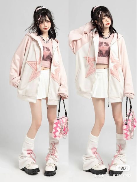 Pink Harajuku Fashion, Pink Pastel Outfit, Rock Girl Outfit, Chinese Y2k, Japan Fits, 2000s Japanese Fashion, Egirl Fashion, Pink Streetwear, Black And White Girl