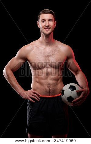 Men Muscular, Portrait Posing, Standing Poses, Background Black, Sports Training, Sports Clothing, Studio Shoot, Portrait Poses, Pose Reference Photo