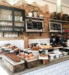 Bakery Shop Interior, Boutique Patisserie, Cafe Display, Cafe Counter, Bakery Shop Design, Bakery Interior, Bakery Design Interior, Buffet Ideas, Bakery Decor