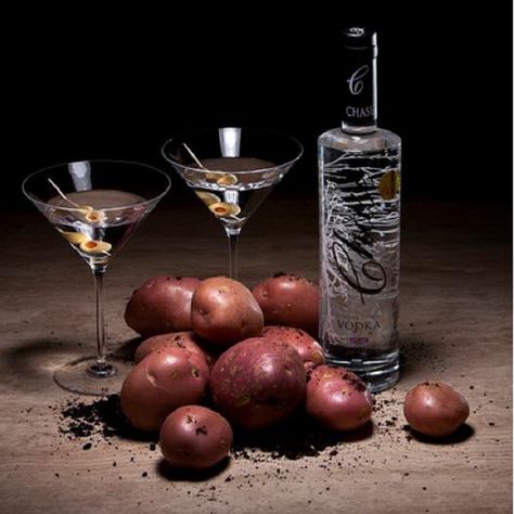 National Potato Day, Potato Barrel, Potato Vodka, How To Make Vodka, Vodka Labels, Homemade Liquor, Vodka Brands, Vodka Martini, Kawaii Cooking