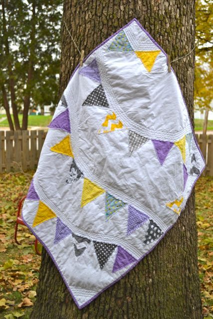 A purple and yellow pennant baby quilt - quick and simple baby gift Bunting Quilt, Purple And Mustard, Start Quilting, Purple Quilts, Pinwheel Quilt, Best Crafts, How To Finish A Quilt, Sewing Book