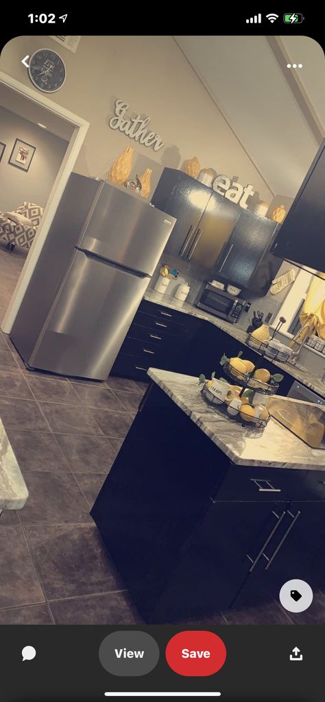 Kitchen Decor Ideas On A Budget, Apartment Fever, Dream Apartments, Closets Bedrooms, Girl Apartment Decor, Black Kitchen Decor, Girl Apartment, Apartment Decorating Living, Night Games