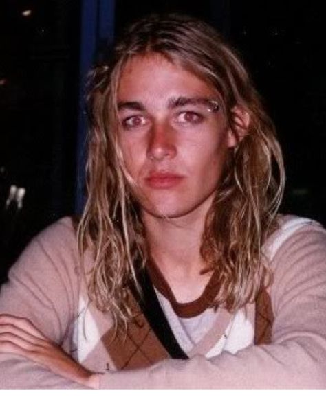 Daniel Johns 1997 Kim Gordon, Daniel Johns, Grunge Guys, 90s Kids, Retro Aesthetic, Rock N Roll, Tumblr Blog, Beautiful People, Old School