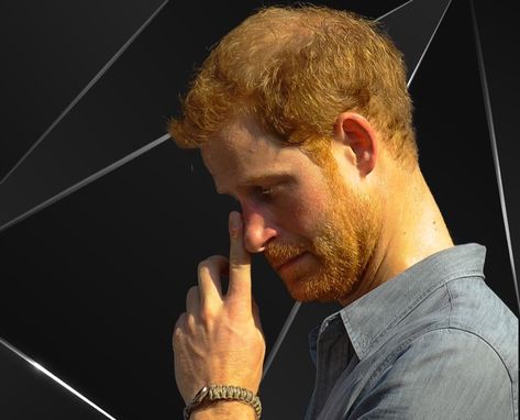 Prince Harry In PAIN After Disrespecting Kate Middleton Prince Harry James Hewitt, Prince Harry House, Prince Harry Party, Prince Harry Ex Girlfriend, Prince Harry Kate Middleton, Prince Harry Interview, Prince Harry And Kate, British Royal Family Tree, Arm Workout For Beginners