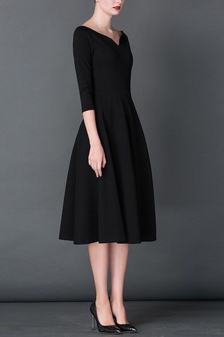 $69.99 Black V Neck 3/4 Sleeves Pleated Dress Plain Midi Dress, Ladies Dresses, V Neck Midi Dress, Elegant Skirt, Pleated Midi Dress, Dresses Shoes, Mode Inspiration, Classy Dress, Trendy Dresses