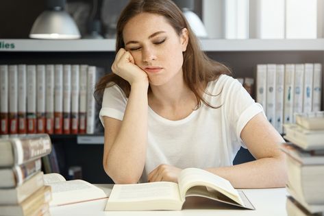 10 Tips On How to Focus On Boring Reading Materials Someone Sitting At A Desk Reference, Sitting Desk Pose Reference, Desk Pose Reference, Reading Pose Reference, Student Sitting At Desk, Library Desk, Fun Poses, History Illustration, Selfie Picture