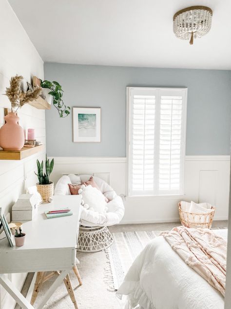 Wait Until You See This Coastal Inspired Bedroom Makeover Girls Bedroom Makeover, Casa Country, Bedroom Decorating Ideas, Girl Bedroom Decor, Room Makeover Bedroom, Bedroom Decorating, Teen Bedroom, Room Inspiration Bedroom