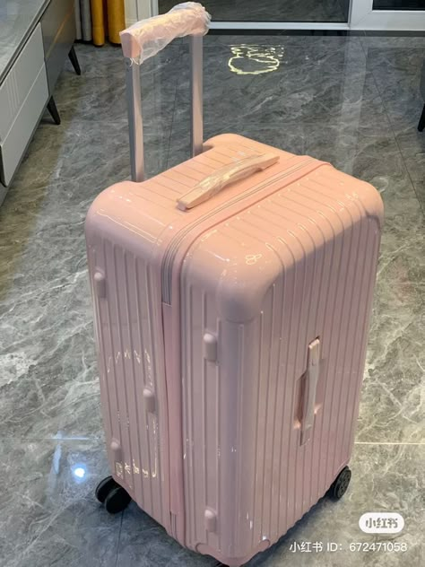 Suitcase Pink, Aesthetic Traveling, Pink Suitcase, Pink Luggage, Cute Suitcases, Traveling Aesthetic, Cute Luggage, Stylish Luggage, Pink Travel