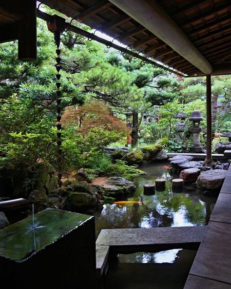 Feudal Japan House, Samurai House, Kanazawa Castle, Historical Japan, Japan Room, Japanese House Design, Kanazawa Japan, Beautiful Japanese Gardens, Earth Sheltered Homes