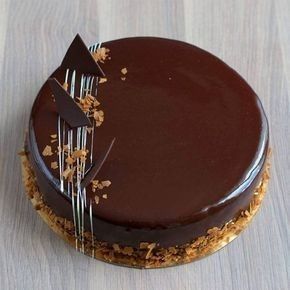 Choco Truffle Cake, Chocolate Birthday Cake Decoration, Chocolat Cake, Royal Au, Truffle Cake, Chocolate Cake Designs, Chocolate Truffle Cake, Chocolate Garnishes, Chocolate Cake Decoration