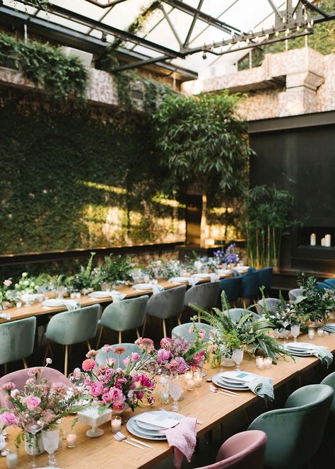 City Wedding Venues, New York Wedding Venues, Nyc Wedding Venues, 5 De Mayo, Have Inspiration, Brooklyn Wedding, Artistic Wedding, Table Set Up, Urban Wedding