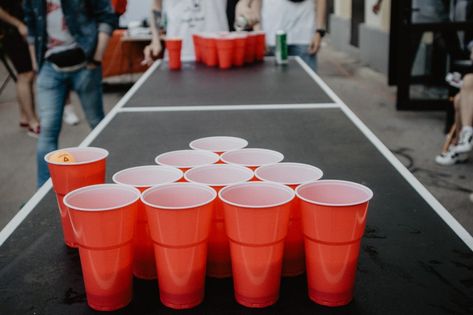 Bbq Party Games, Jenga Drinking Game, Cup Pong, Beer Pong Party, Jenga Wedding, Drunk Jenga, American Cookies, Wedding Party Games, Pong Game