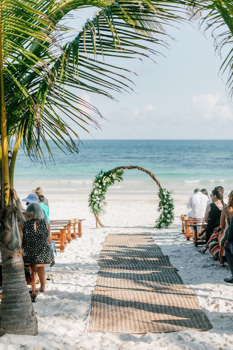 Occidental Cozumel, Gazebo Beach, Beach Wedding Aisles, Beach Wedding Decorations Reception, Tulum Wedding, Beach Wedding Inspiration, Wedding Beach Ceremony, Destination Wedding Inspiration, Beach Ceremony