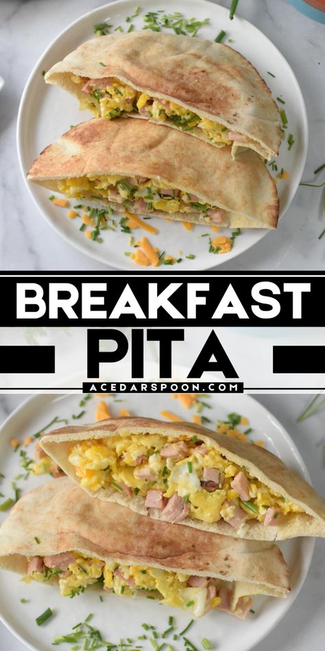 Here's a back-to-school food idea that you should try! A flavorful breakfast sandwich that is rich in protein. This breakfast pita recipe is perfect for busy mornings. Save this pita bread recipe for breakfast and enjoy a yummy breakfast idea for school mornings. Pita Sandwiches Ideas, What To Use Pita Bread For, Pita Pocket Recipes Breakfast, Pita Bread Breakfast Ideas, Pita Bread Breakfast Recipes, Ways To Eat Pita Bread, Pita Bread Recipes Dinners, Pita Bread Lunch Ideas, Pita Breakfast Ideas