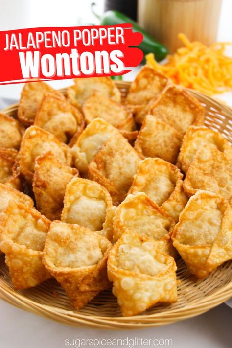 Jalapeño Cheeseburger Wontons, Jalapeno Wontons Cream Cheeses, Cream Cheese Wonton Recipes Baked, Jalepeno Wonton Popper, Won Ton Jalapeño Poppers, Jalapeno Cream Cheese Wontons, Jalepeno Popper Eggrolls, Egg Roll Ideas Appetizers, Jalapeño Cream Cheese Wontons