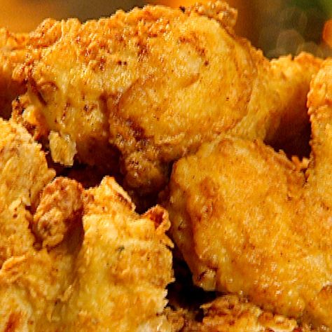 The Neelys Recipes, Neelys Recipes, Kfc Chicken Recipe Copycat, Recipe For Kentucky Fried Chicken, Kfc Secret Recipe, Kfc Fried Chicken Recipe, Kfc Original Recipe, Kfc Chicken Recipe, Spicy Fried Chicken