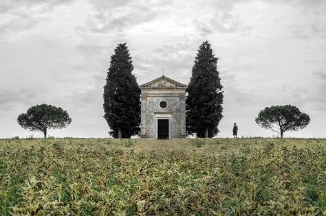 Gustav Willeit on Behance Symmetry Photography, Man Made Environment, Photography Challenge, Grid Design, Italian Artist, Documentary Photography, Creative Photos, Mirror Image, Another World