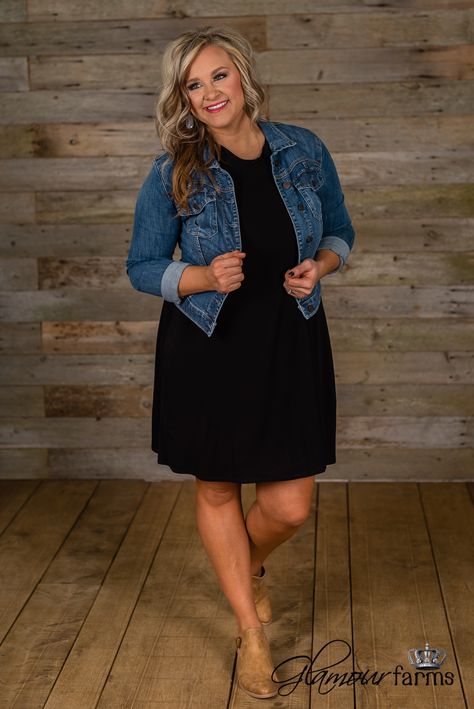 GF FAV look: black dress with a denim jacket :) Dress And Jean Jacket, Mode Ab 50, 20 Outfits, Denim Jacket Outfit, Denim Jacket With Dress, 60 Fashion, Modieuze Outfits, Men Summer, Outfits Men