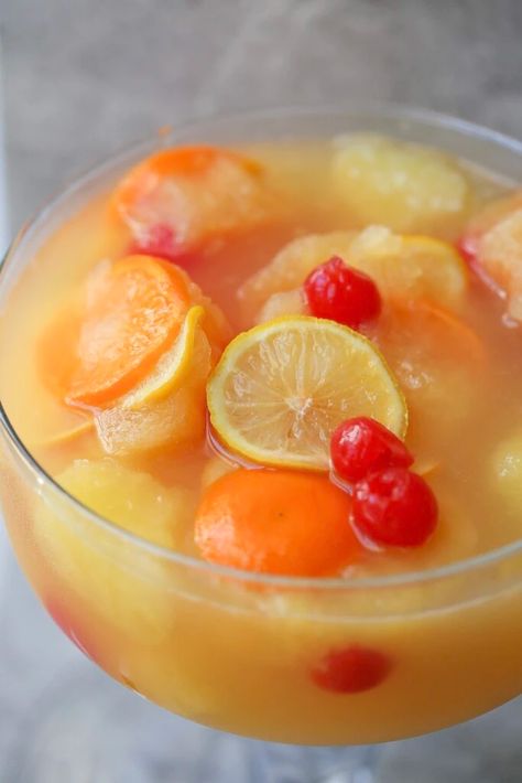 Easy Yellow Punch Recipes, Sunshine Punch Recipe, Frozen Punch Recipe Non Alcoholic, Fruit Punch Recipe Kids, Orange And Pineapple Juice, Graduation Punch Recipes, Punch For A Crowd Nonalcoholic, Alcoholic Punch Recipes For A Crowd, Yellow Punch Recipe