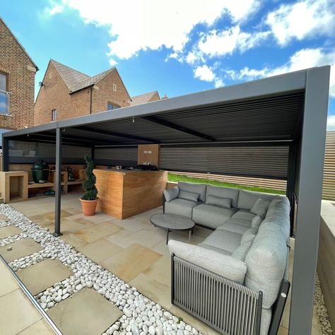 Roofed Pergola, Poolside Pergola, Luxury Outdoor Living, Modular Outdoor Kitchens, Cosy Lounge, Louvered Pergola, Modern Pergola, Metal Pergola, Back Garden Design