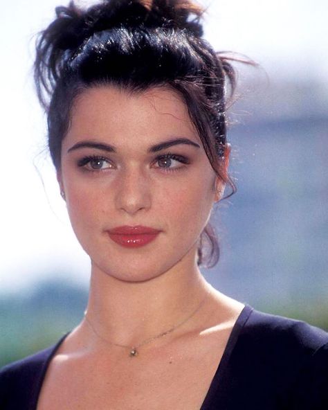 Dolls of Each Decade ❦ on Instagram: “Rachel Weisz, known for films like “The Mummy”, “Constantine”, and “Enemy at the Gates”, photographed in the 90s.” Rachel Weiss, Rachel Weisz, Jolie Photo, Hollywood Celebrities, Cannes Film Festival, Westminster, Celebrity Photos, Cannes, Film Festival