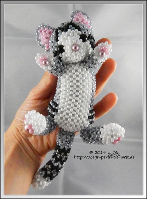 3d Beaded Animals Patterns, Seed Bead Art, Seed Bead Crafts, Bead Crafts Diy, Pony Bead Patterns, Beading Crafts, Beading Patterns Free, Seed Bead Tutorial, Beaded Crafts