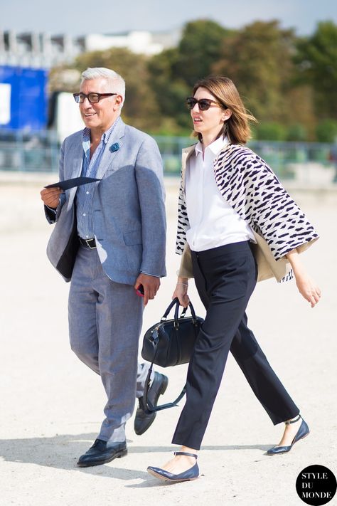 Sofia Coppola Street Style Street Fashion Streetsnaps by STYLEDUMONDE Street Style Fashion Blog Sophia Coppola Style, Sofia Coppola Style, Sophia Coppola, Diana Fashion, Sofia Coppola, Simple Chic, Style Crush, 인물 사진, Celebrity Look