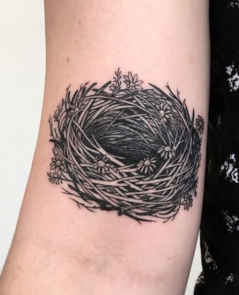 Birds Nest Tattoo Ideas, Bird And Nest Tattoo, Bird Nest Tattoos For Women, Birds Nest Tattoo, Mums Tattoo, Nest Tattoo, Medusa Tattoo Ideas, Flesh Art, Inktober Prompts