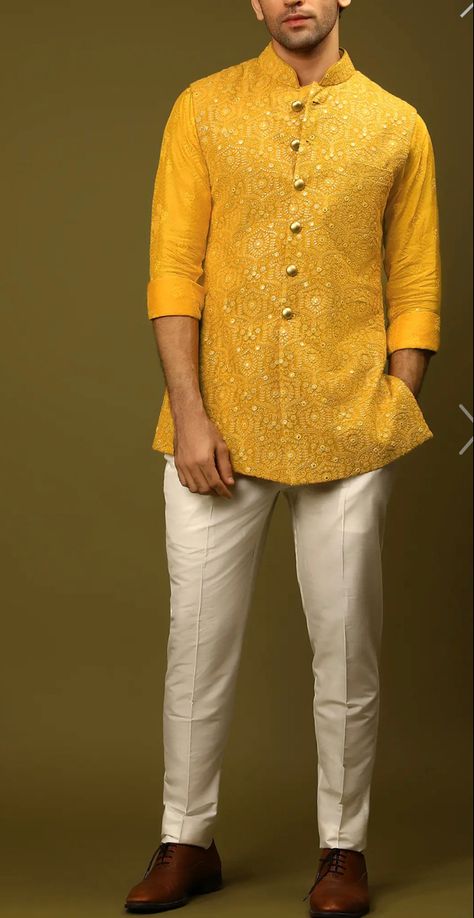 Haldi Dress For Men, Design Clothes Ideas, Haldi Ceremony Outfit For Men, Yellow Haldi Outfit, Haldi Dress Ideas, Mehandi Outfits, Indian Wedding Clothes For Men, Haldi Ceremony Outfit, Haldi Dress