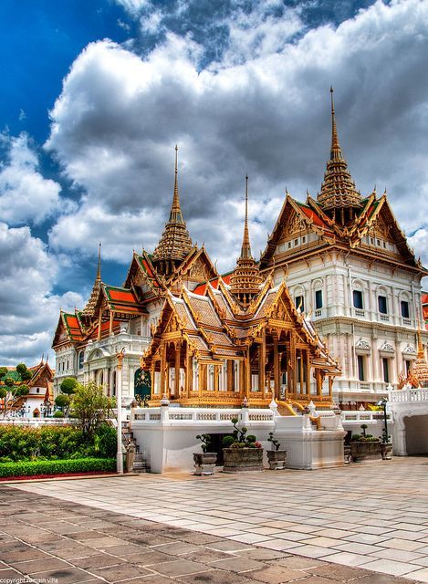 Royal Palace - Bangkok, Thailand by romain villa Grand Palace Bangkok, Puerto Princesa, Grand Palace, The Royal Palace, Phnom Penh, Royal Palace, London Eye, Krabi, Angkor