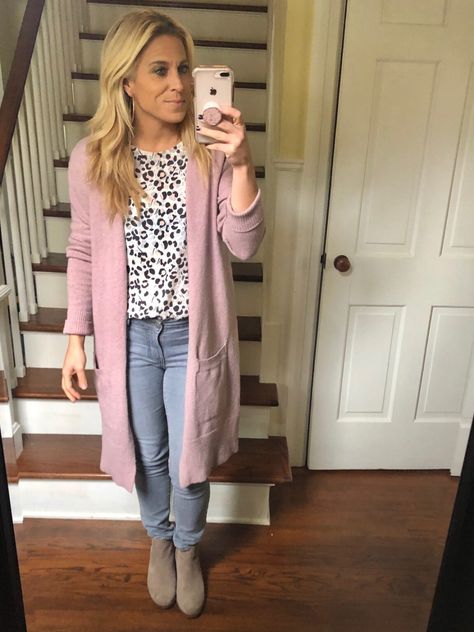 Pink cardi , leopard shirt, gray pants What To Wear With A Pink Cardigan, Pink Long Cardigan Outfit, Long Pink Cardigan Outfit, Light Pink Cardigan Outfit, Ways To Wear A Cardigan, Long Pink Cardigan, Style A Cardigan, How To Style A Cardigan, Pink Cardigan Outfit