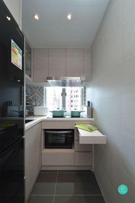 These Micro-Flats (Under 500 sqft) Are Small Space Goals | Qanvast L Shaped Mini Kitchen, Tiny Kitchen In Bedroom, Mini Kitchen Design Small Spaces, 2x2 Kitchen Ideas, Small Wet Kitchen Ideas, Small Closed Kitchen Remodel, Hong Kong Interior Design Small Spaces, Ikea Mini Kitchen Small Spaces, Small Kitchen Ideas Malaysia